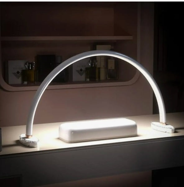 Luz Media Luna 73 CM Para Manicura Y Extensiones De Pestañas