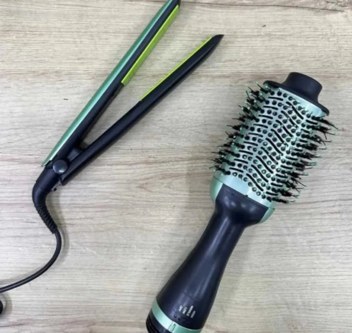Combo Plancha Para El Cabello + Cepillo Secador Aguacate